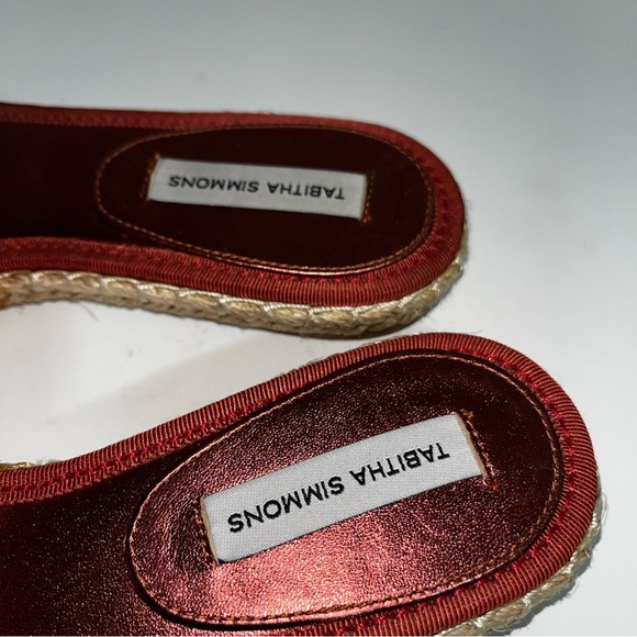 Tabitha Simmons 
HELI PEACH METALLIC NAPPA by Size: 36.5 $400 offers accepted - Picture 3 of 8